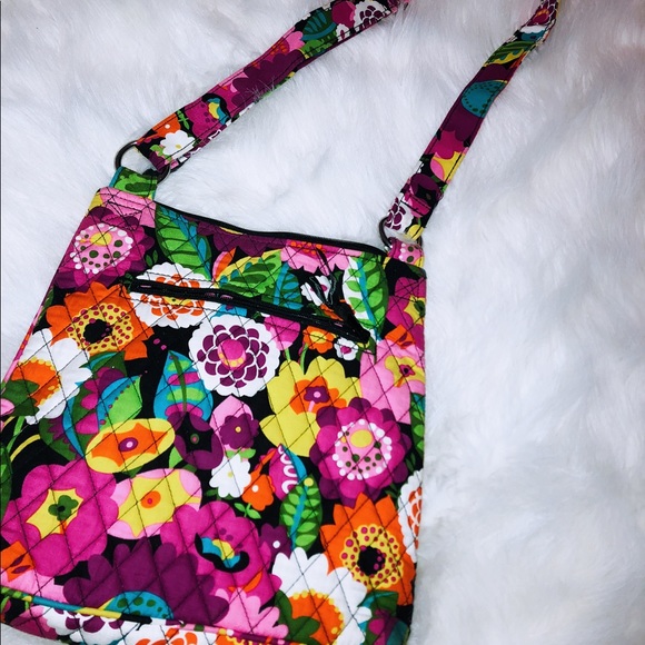Vera Bradley cross body purse - Picture 2 of 3